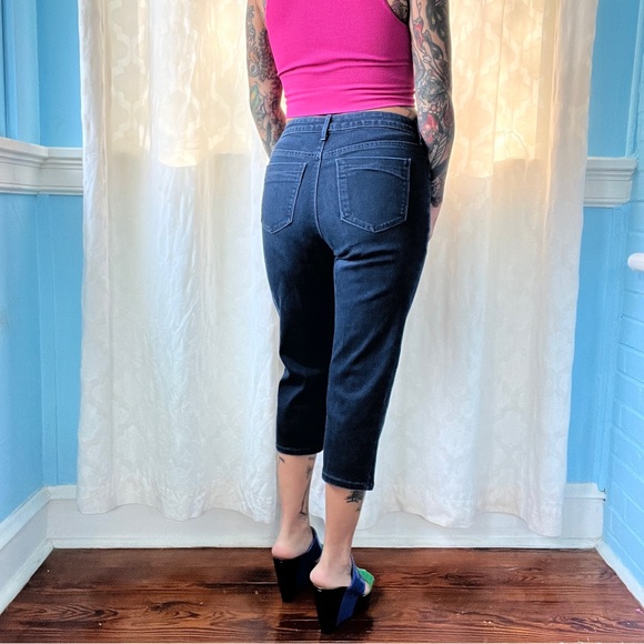 gloria vanderbilt dark wash sadie capri pants size 8 - Picture 4 of 7